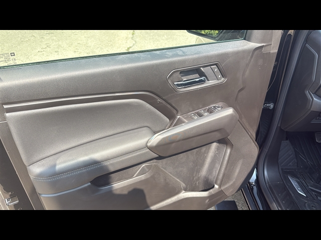 2025 Chevrolet Colorado Work Truck LT photo 8