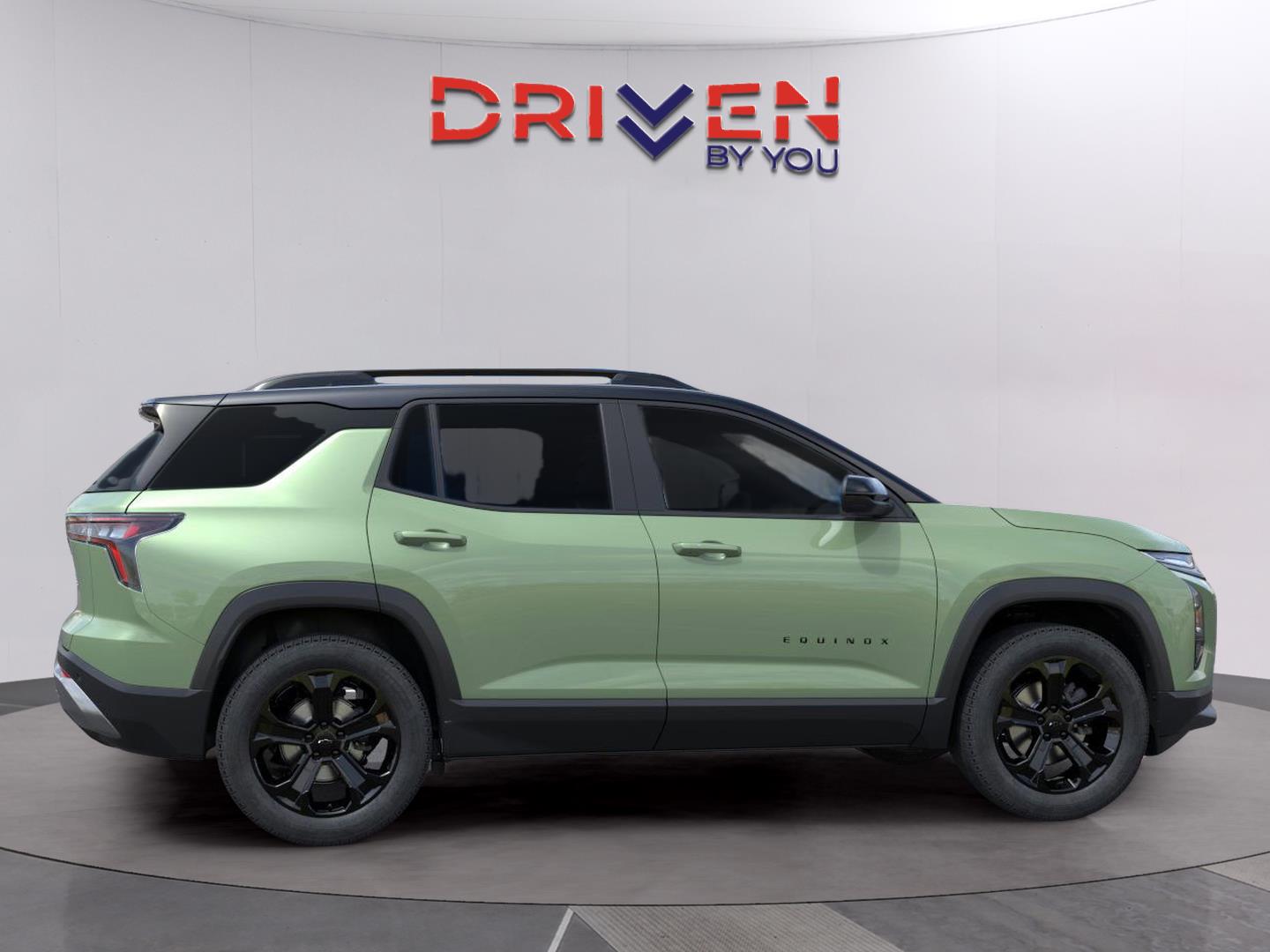 2026 Chevrolet Equinox LT photo 2