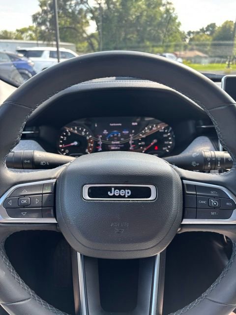 2022 Jeep Compass Latitude photo 11