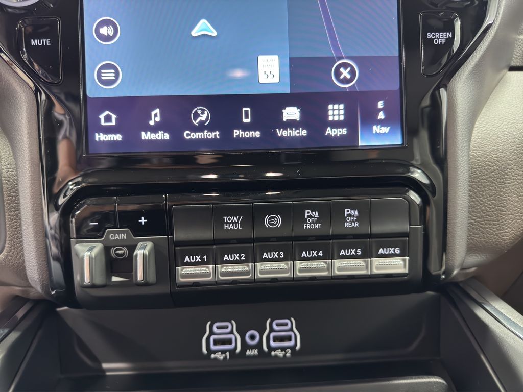 2026 Ram 2500 Laramie photo 24