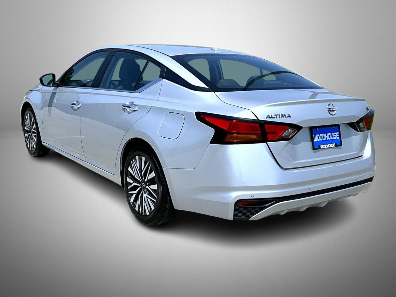 2024 Nissan Altima 2.5 SV photo 7