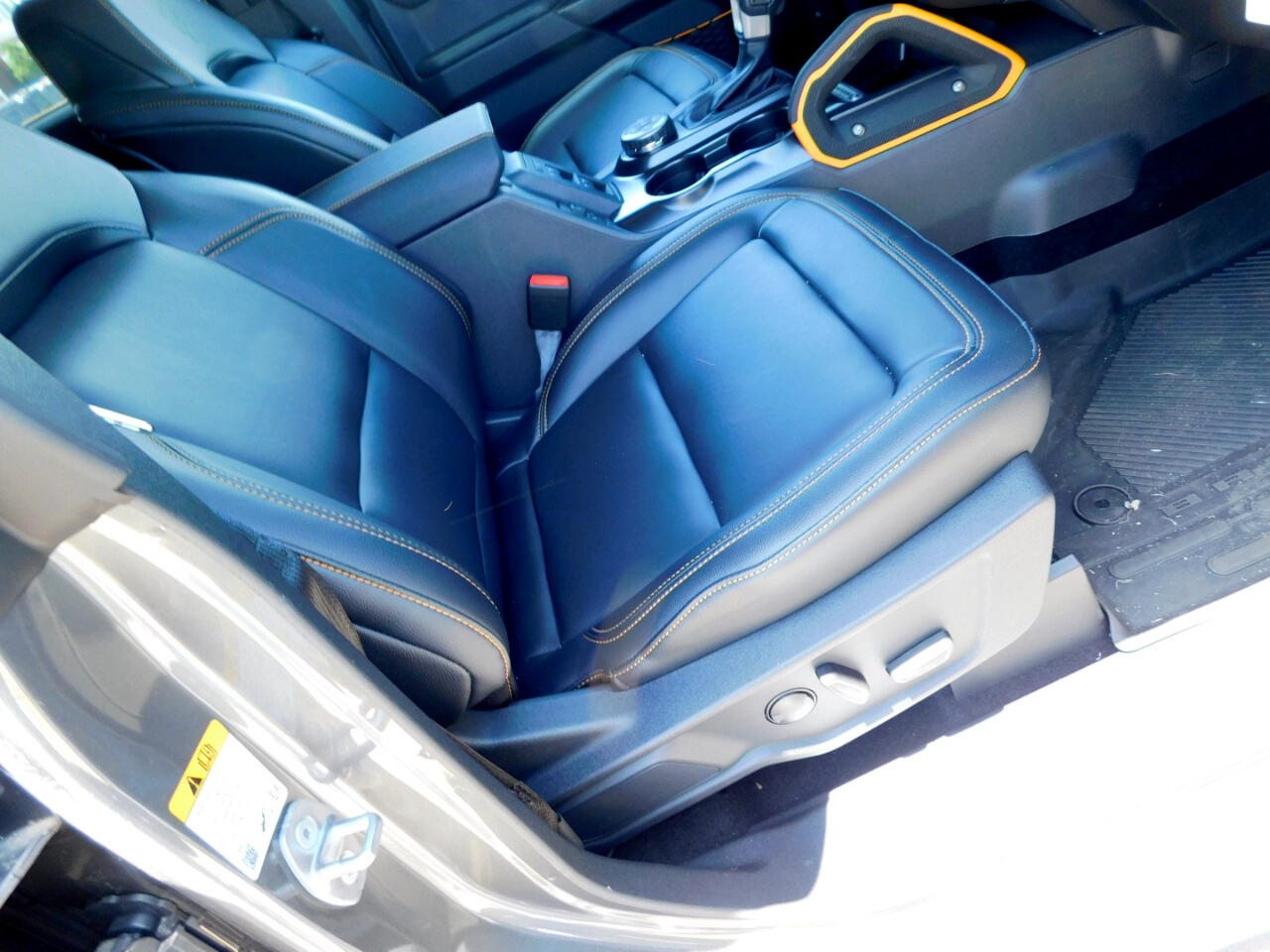New 2024 Carbonized Gray Metallic Ford Badlands® image 15