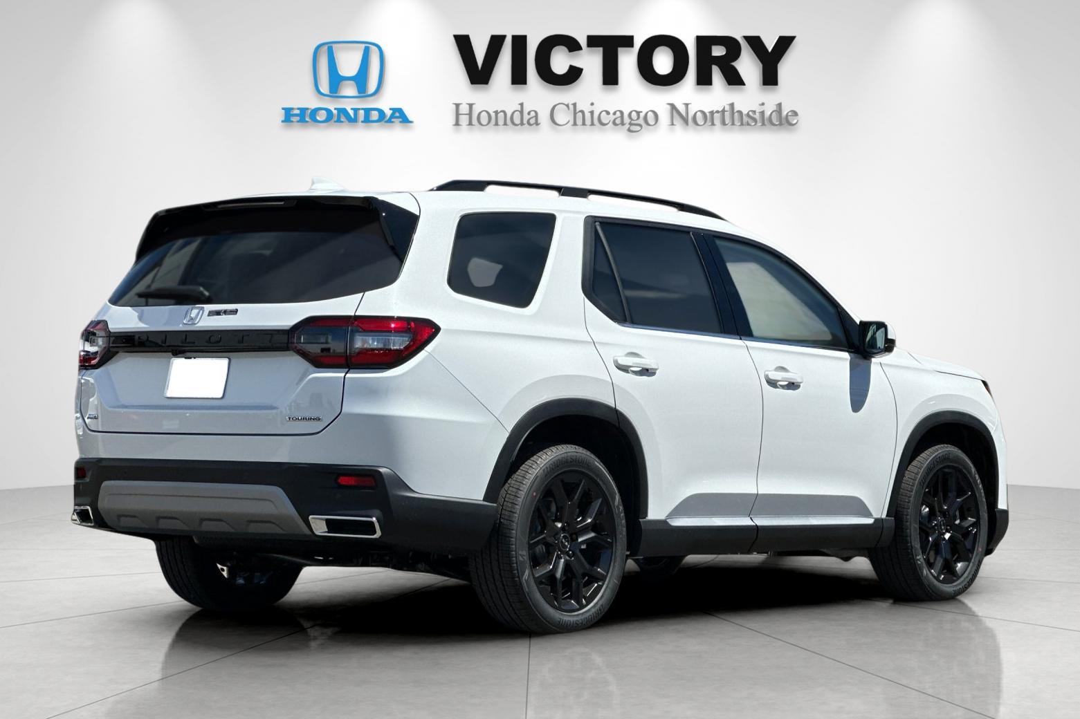 2025 Honda Pilot Touring photo 4