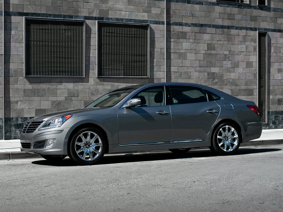 2011 Hyundai Equus Signature's photo