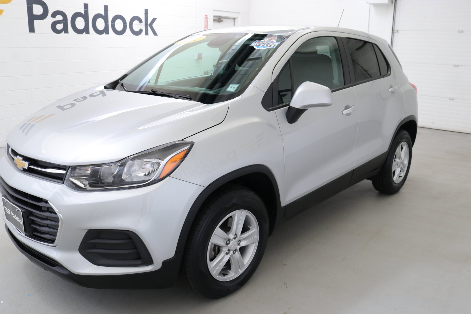 2022 Chevrolet Trax LS photo 3