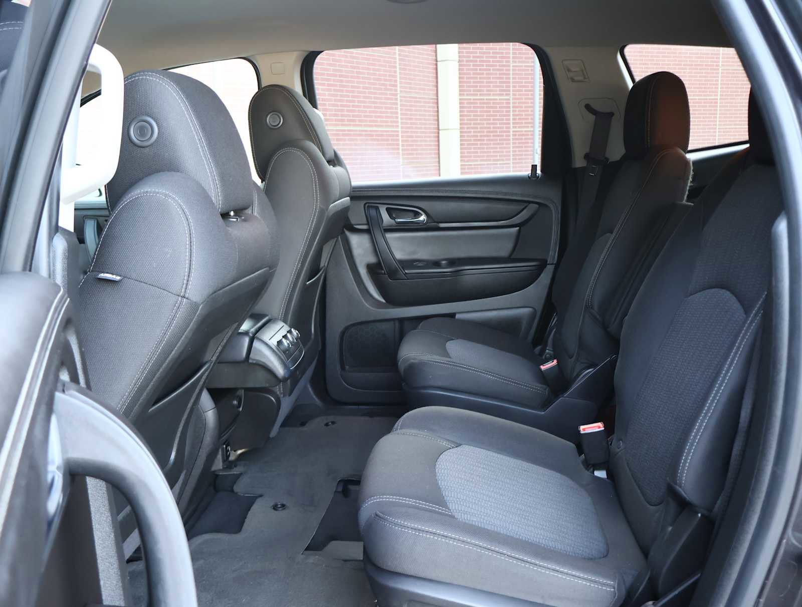 2017 Chevrolet Traverse 1LT photo 19