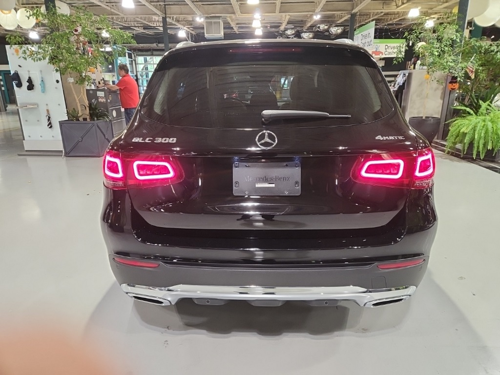 2022 Mercedes Benz GLC 300 4MATIC photo 5