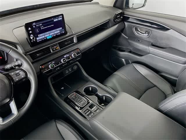 2025 Honda Pilot Touring photo 26