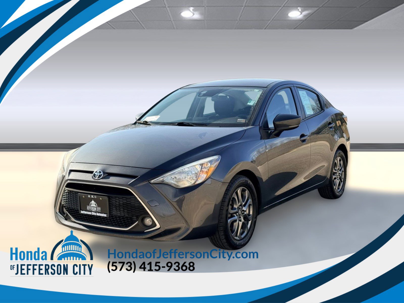 2019 Toyota Yaris LE's photo