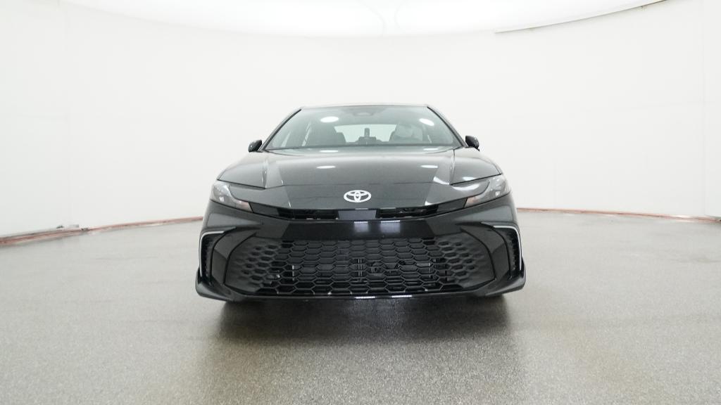 2026 Toyota Camry SE photo 3