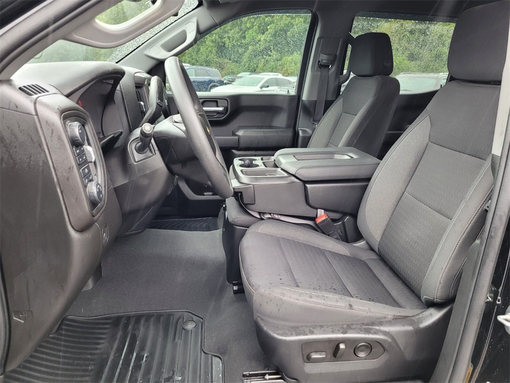 2023 Chevrolet Silverado 1500 Custom photo 12