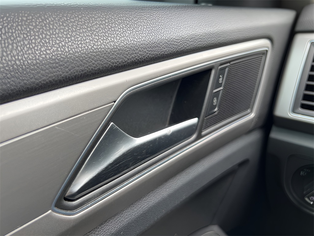 2019 Volkswagen Atlas V6 SE photo 30