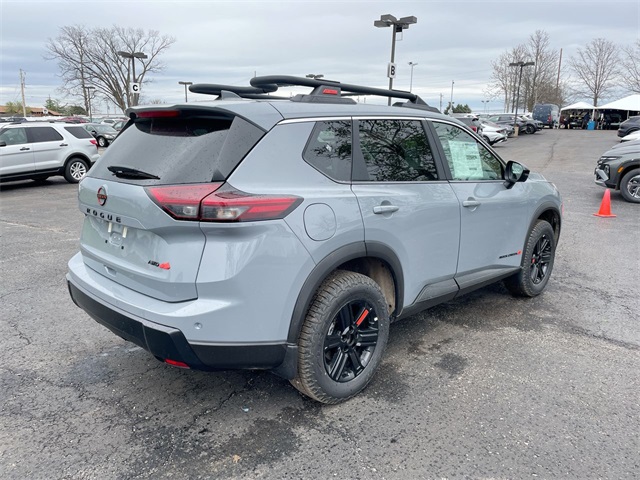 2025 Nissan Rogue SV photo 12