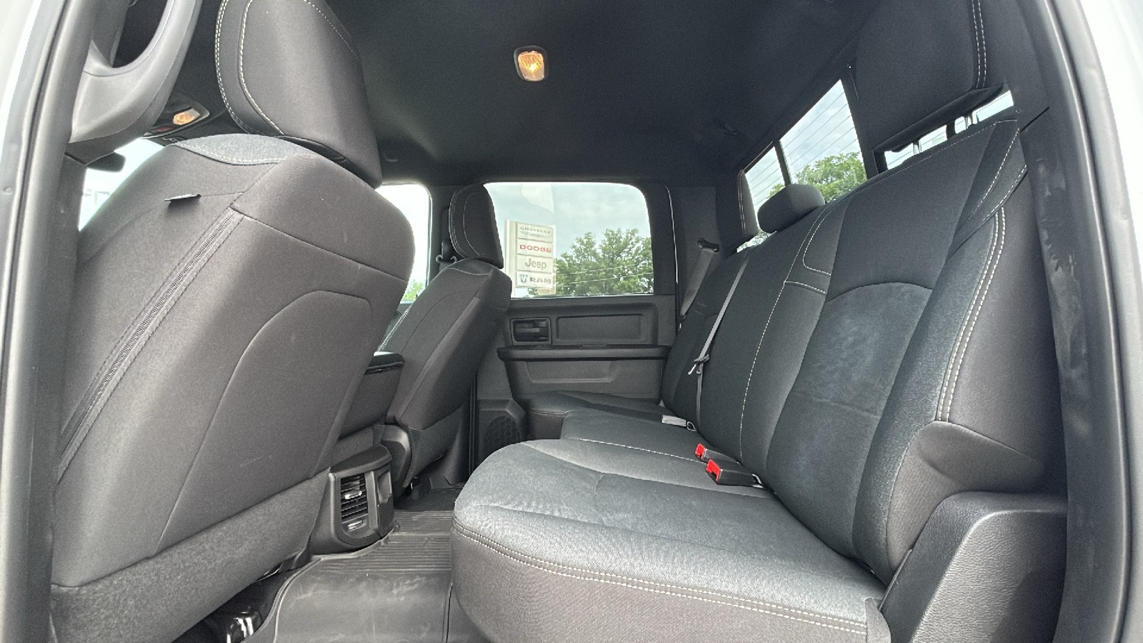 2025 Ram 2500 Tradesman photo 11