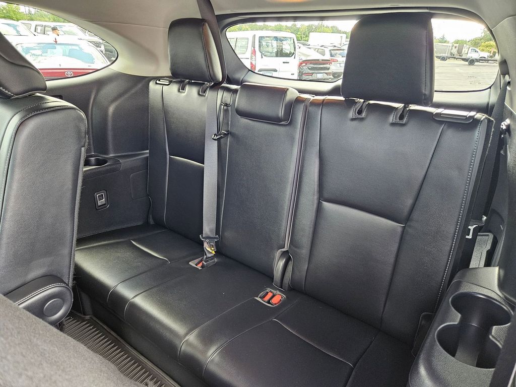 2021 Toyota Highlander Limited photo 27