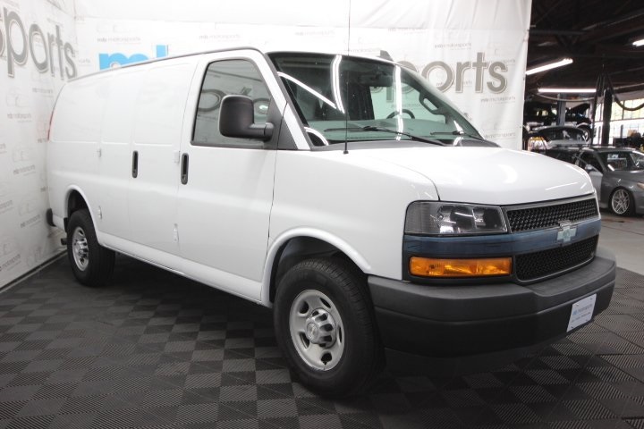 2018 Chevrolet Express 2500 Work Van photo 2