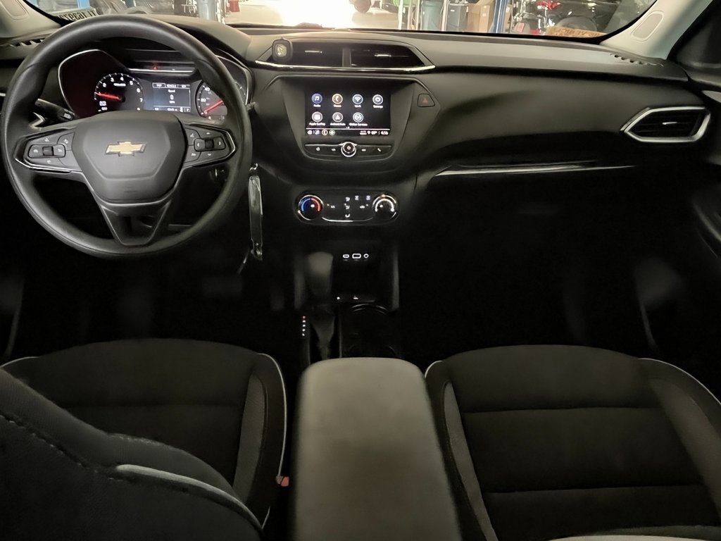 2022 Chevrolet Trailblazer LS photo 11
