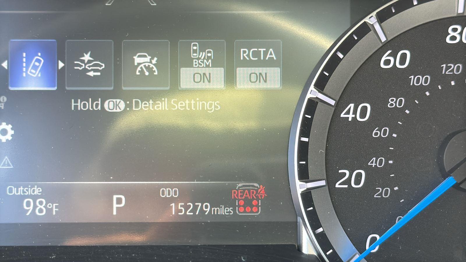 2024 Toyota Highlander Hybrid XLE photo 13