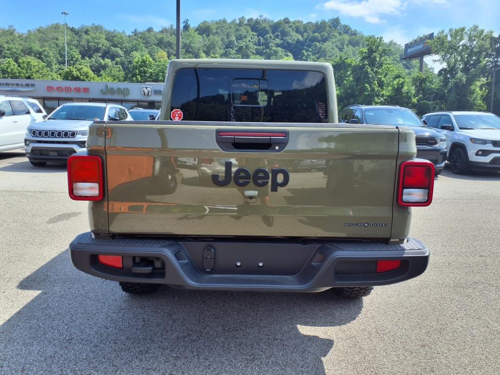 2025 Jeep Gladiator Sport photo 3