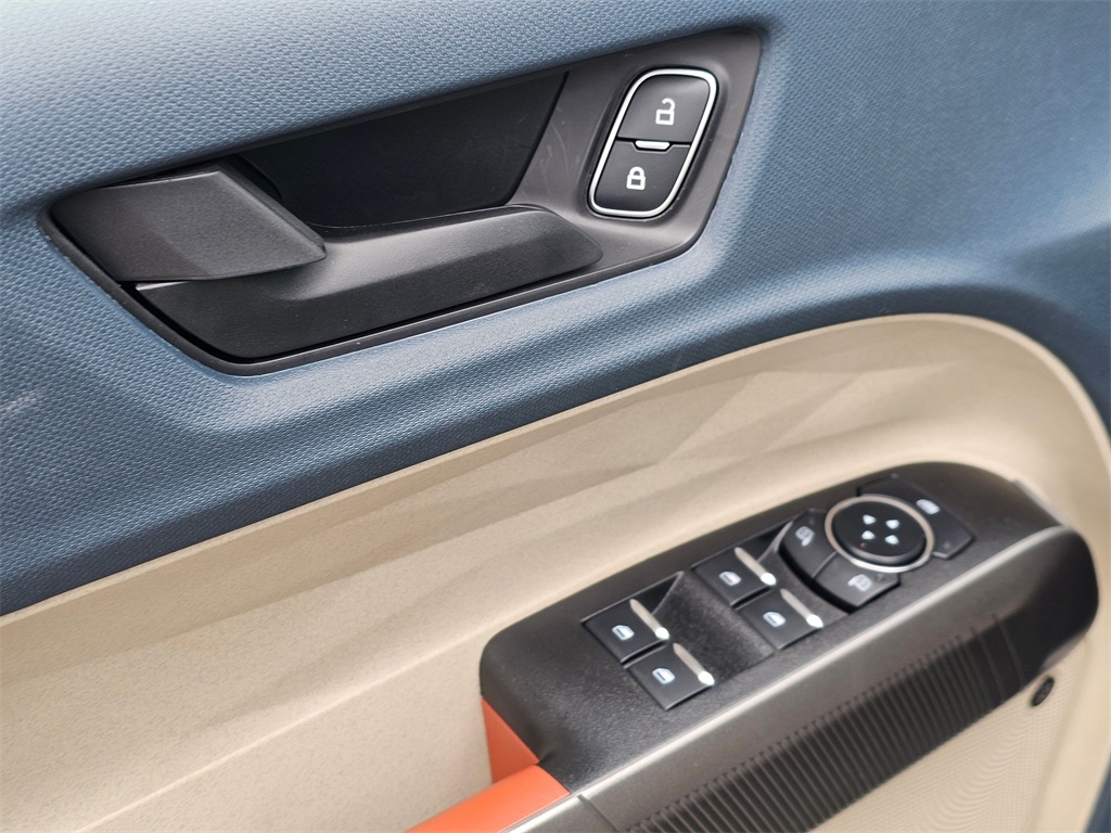 2025 Ford Maverick Lariat photo 21