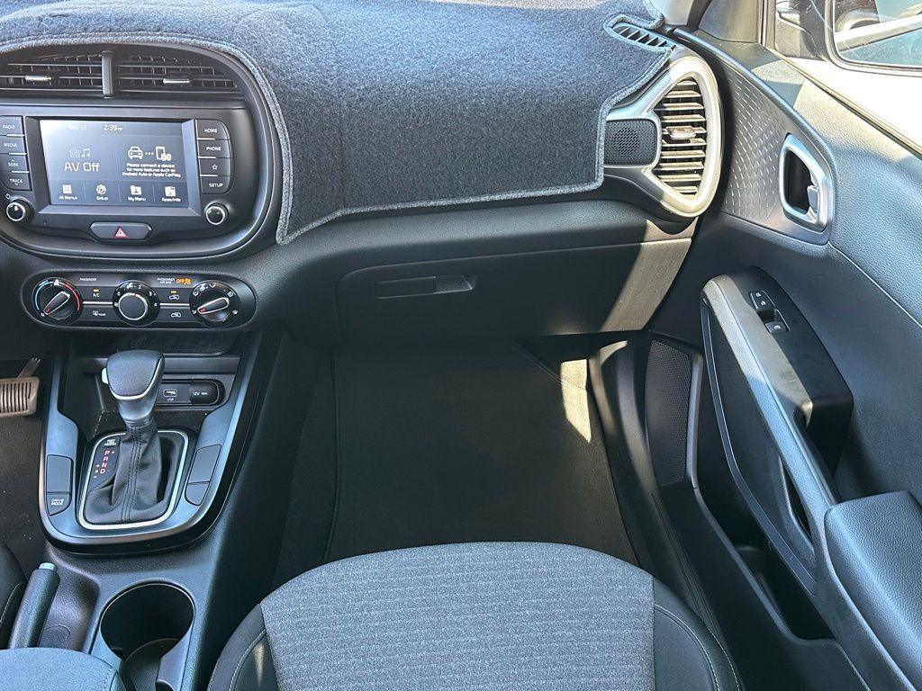 2020 Kia Soul LX S X-Line photo 8