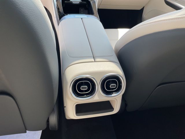 2025 Mercedes Benz GLC 300 4MATIC photo 15