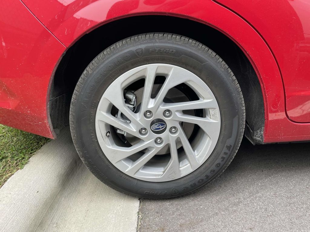 2025 Subaru Impreza Base photo 5