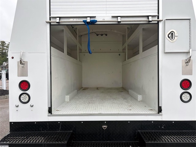 2024 Ford E-350 Base photo 4