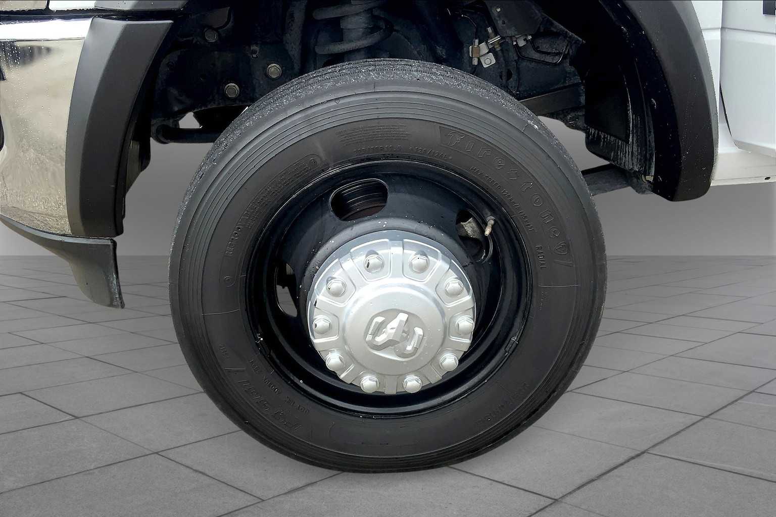 2021 Ram 5500 Tradesman photo 9
