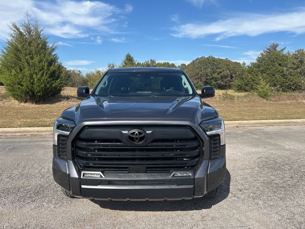 2022 Toyota Tundra SR5 photo 2