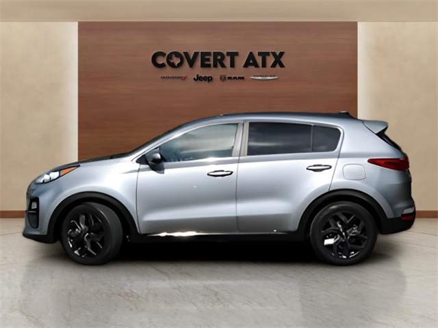 2020 Kia Sportage S photo 2