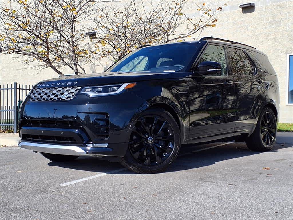 2026 Land Rover Discovery Gemini Edition's photo