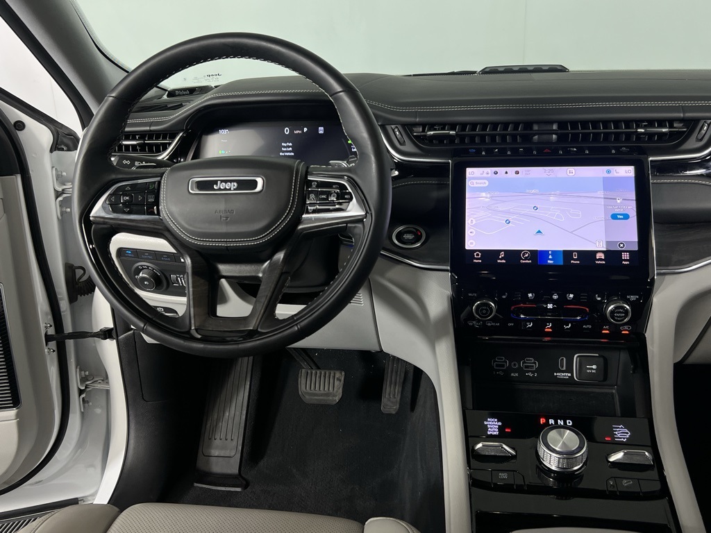 2022 Jeep Grand Cherokee Overland 4xe photo 9