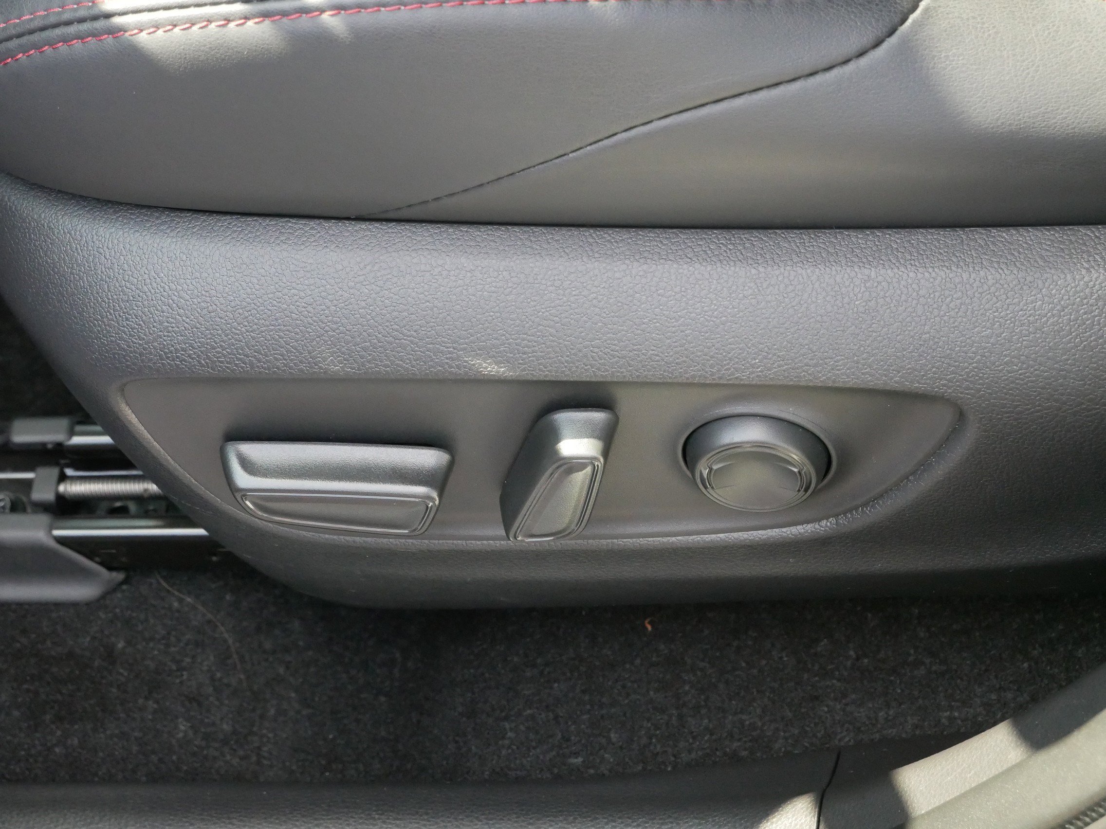 2023 Toyota RAV4 Prime XSE photo 18