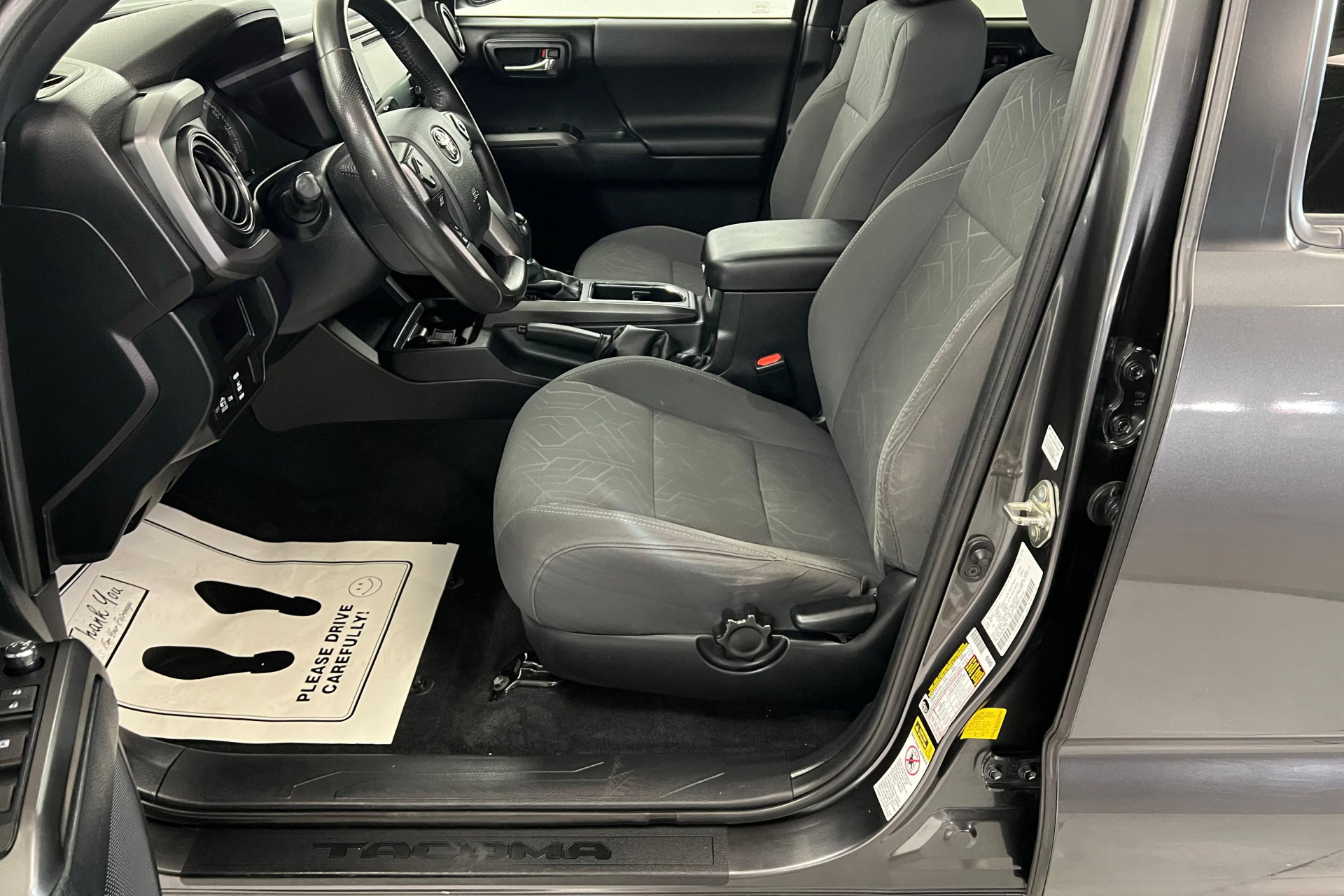 2016 Toyota Tacoma SR5 Sport TRD Pro photo 17