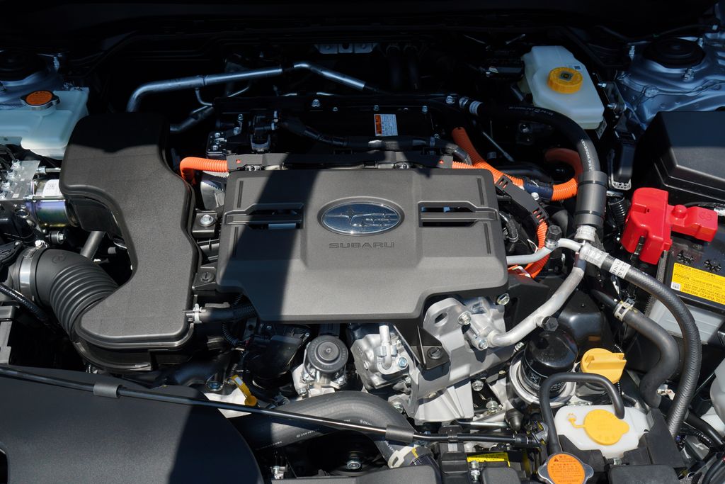 2025 Subaru Forester Touring photo 8