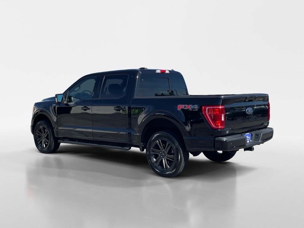 2021 Ford F-150 XLT photo 3