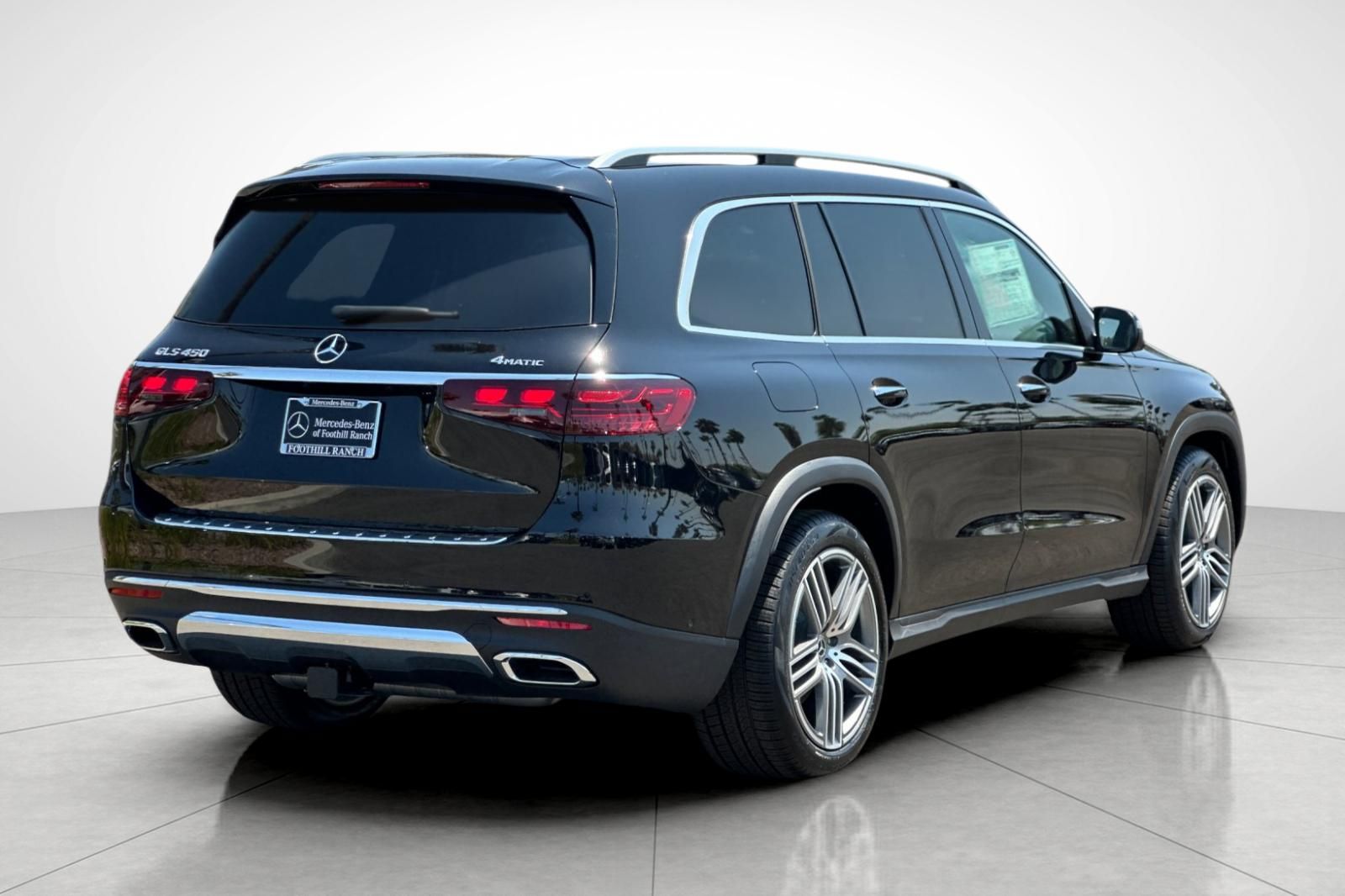 2025 Mercedes Benz GLS 450 4MATIC photo 12