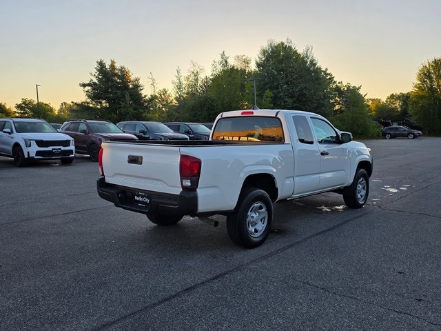 2023 Toyota Tacoma SR photo 7