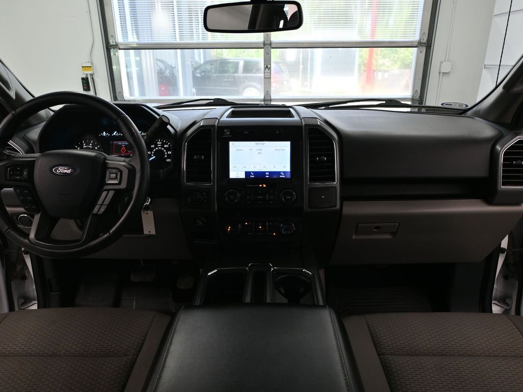 2020 Ford F-150 XLT photo 18