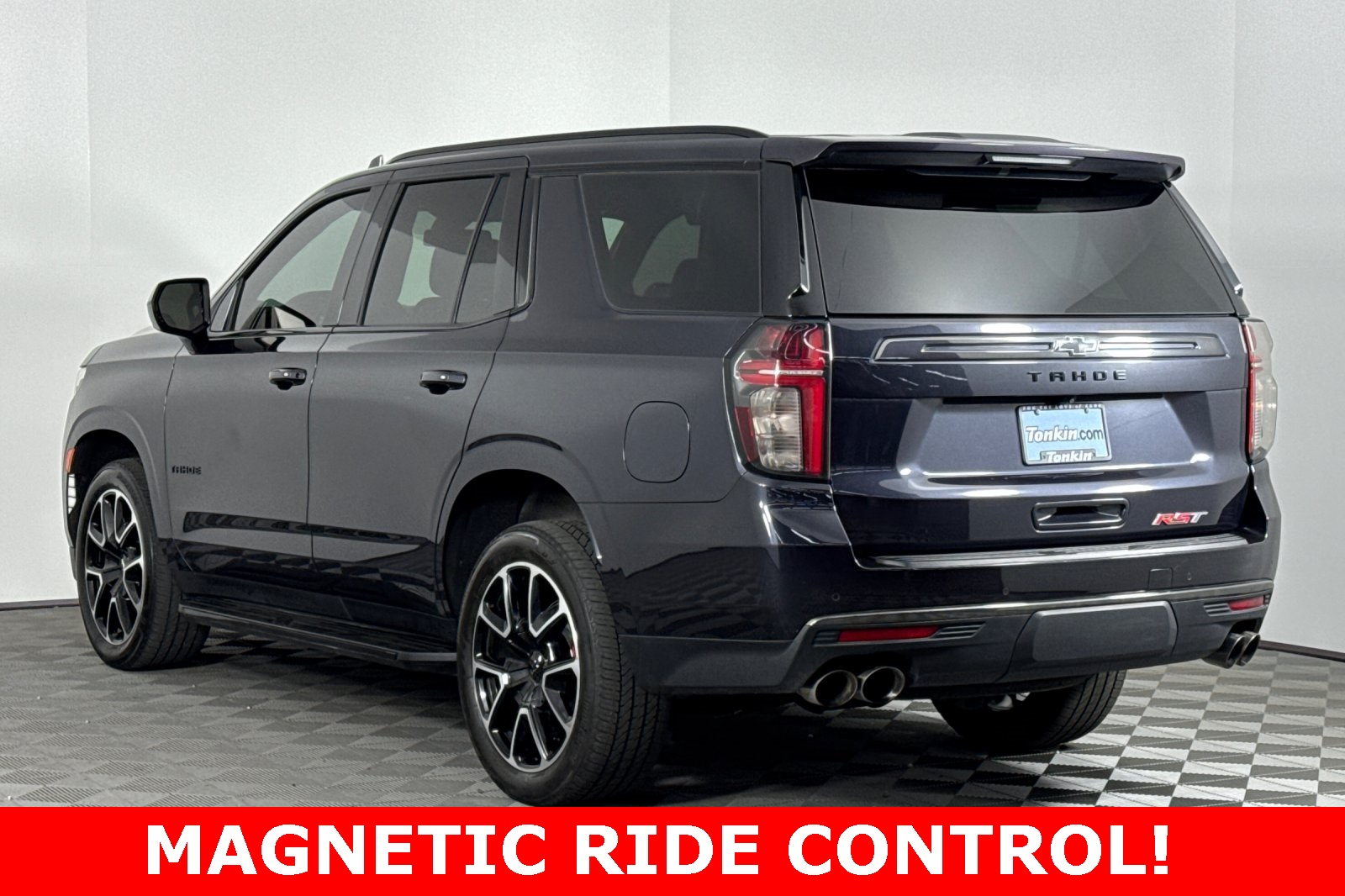 2022 Chevrolet Tahoe RST photo 3