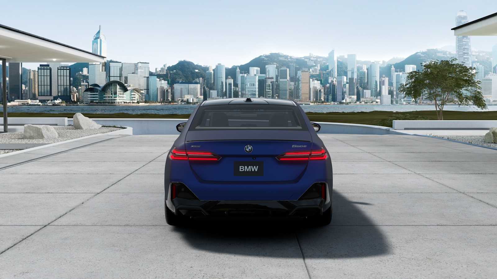 2026 Bmw 550e xDrive photo 5