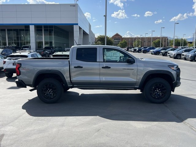 2026 Chevrolet Colorado Trail Boss photo 2
