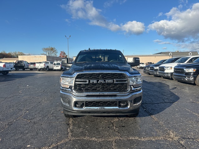 2024 Ram 2500 Tradesman photo 3