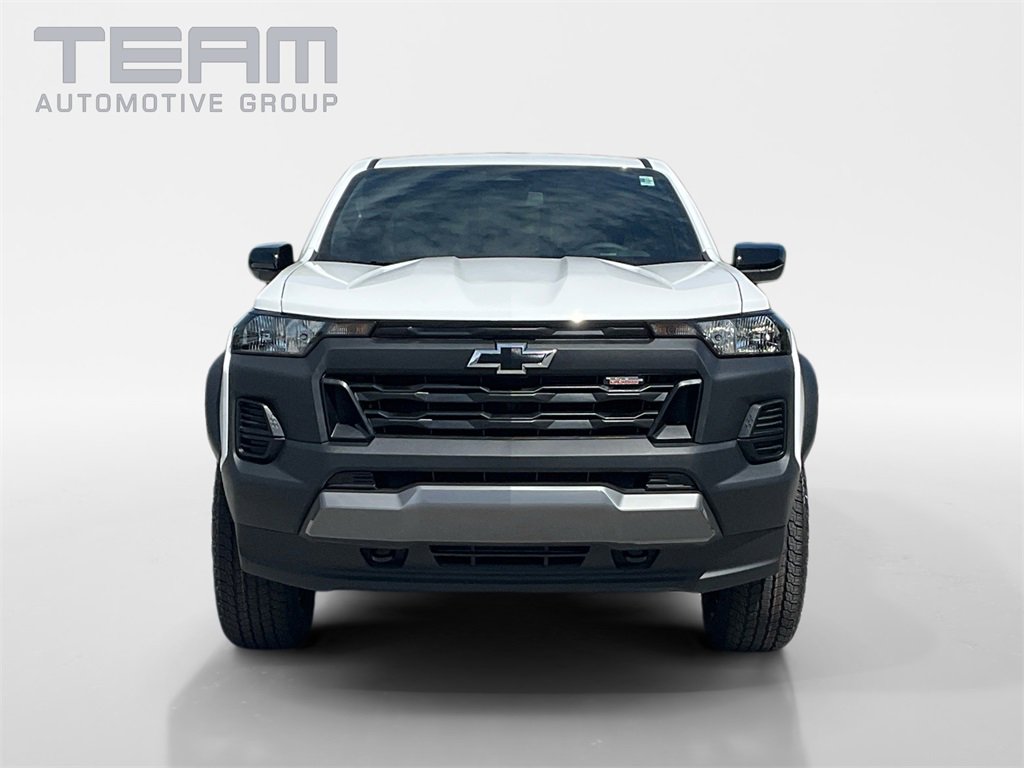 2026 Chevrolet Colorado Trail Boss photo 2