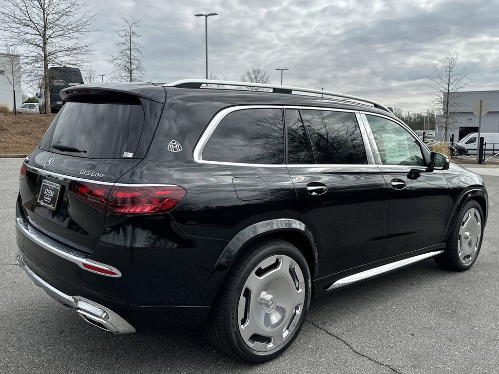 2025 Mercedes Benz GLS Maybach 600 4MATIC photo 8