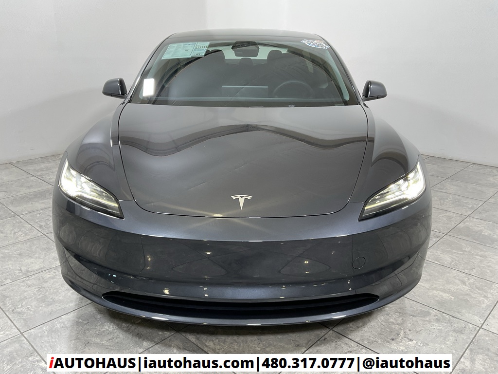 2024 Tesla Model 3 photo 3