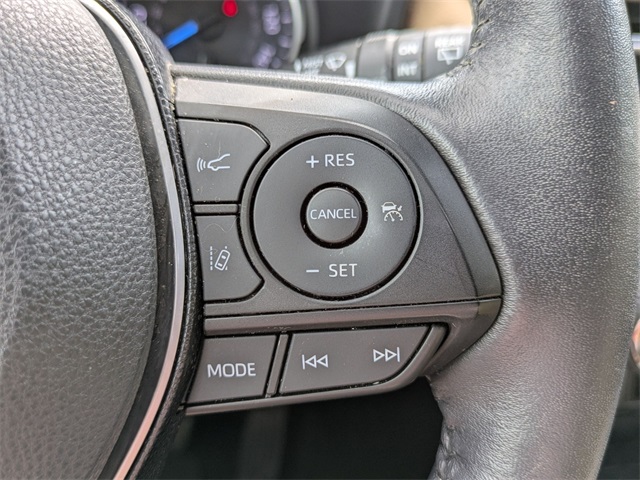2021 Toyota RAV4 Hybrid XLE Premium photo 14
