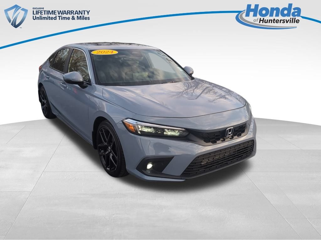 2024 Honda Civic Hatchback Sport Touring's photo