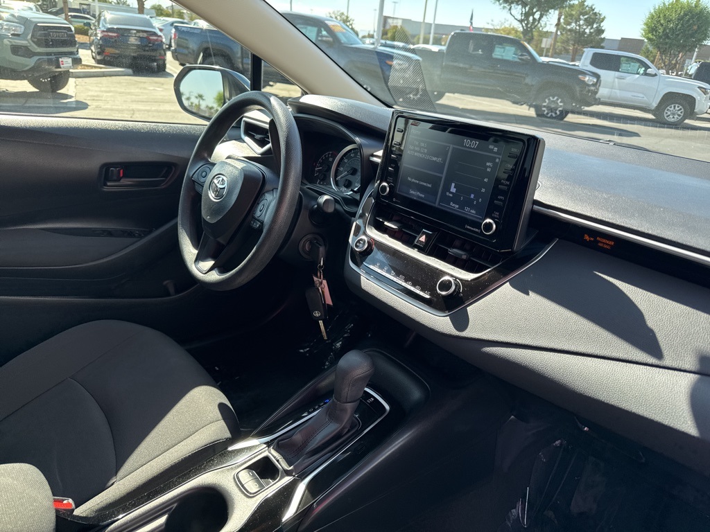 2022 Toyota Corolla LE photo 20
